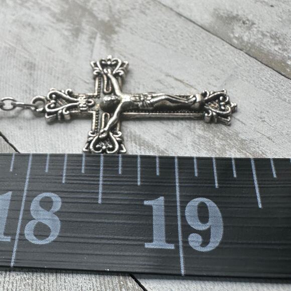 Vintage Black Iridescent Glass Bead Rosary, Catholic Prayer Beads, Crucifix - Picture 6 of 9